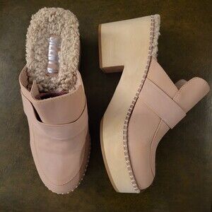 Anthropologie Silent D Nude Leather Clogs with Shearling Lining Size 38/7.5